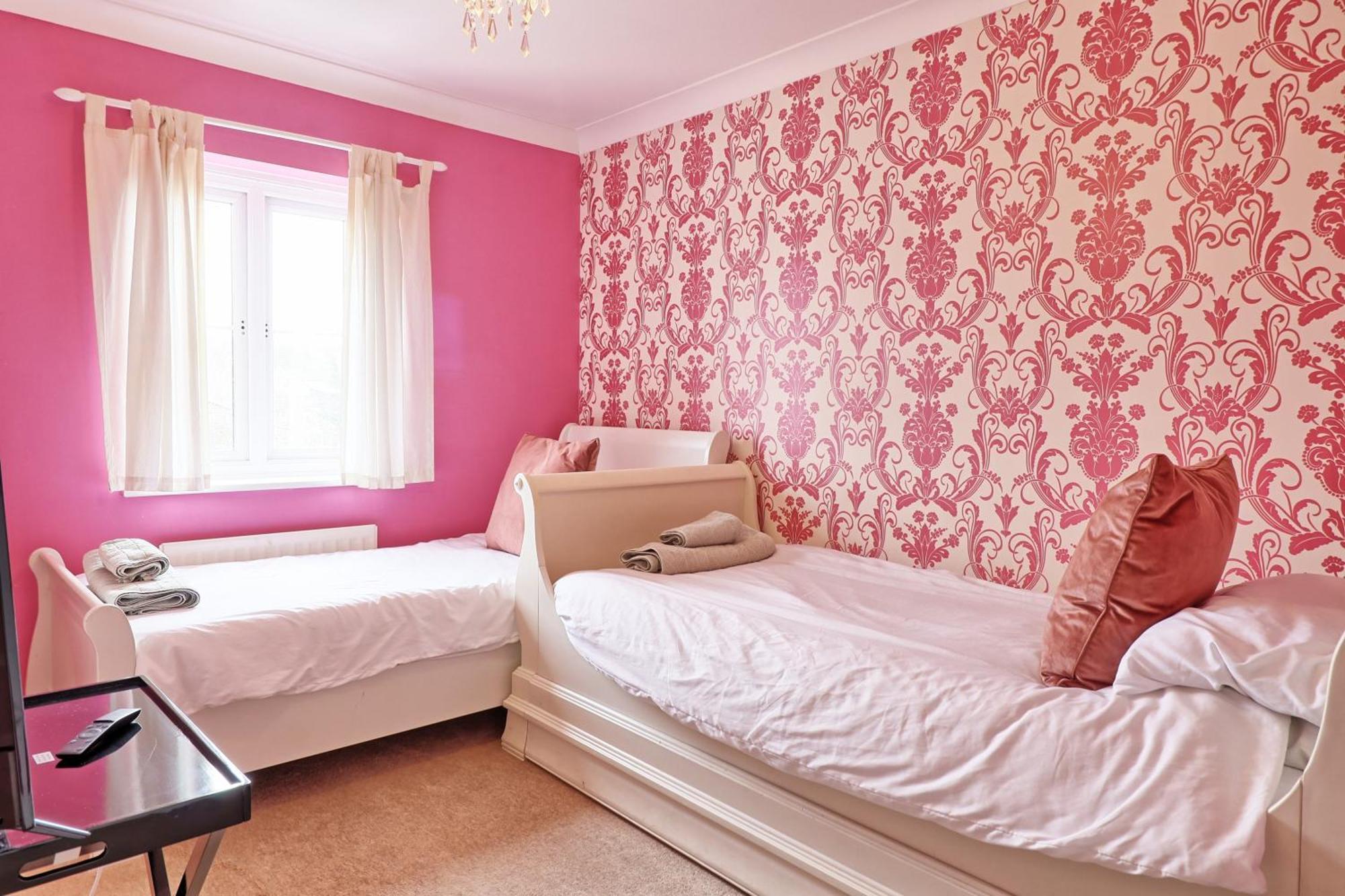 By Buildersbeds - Paignton House 4 Bedrooms Harold Wood Bagian luar foto