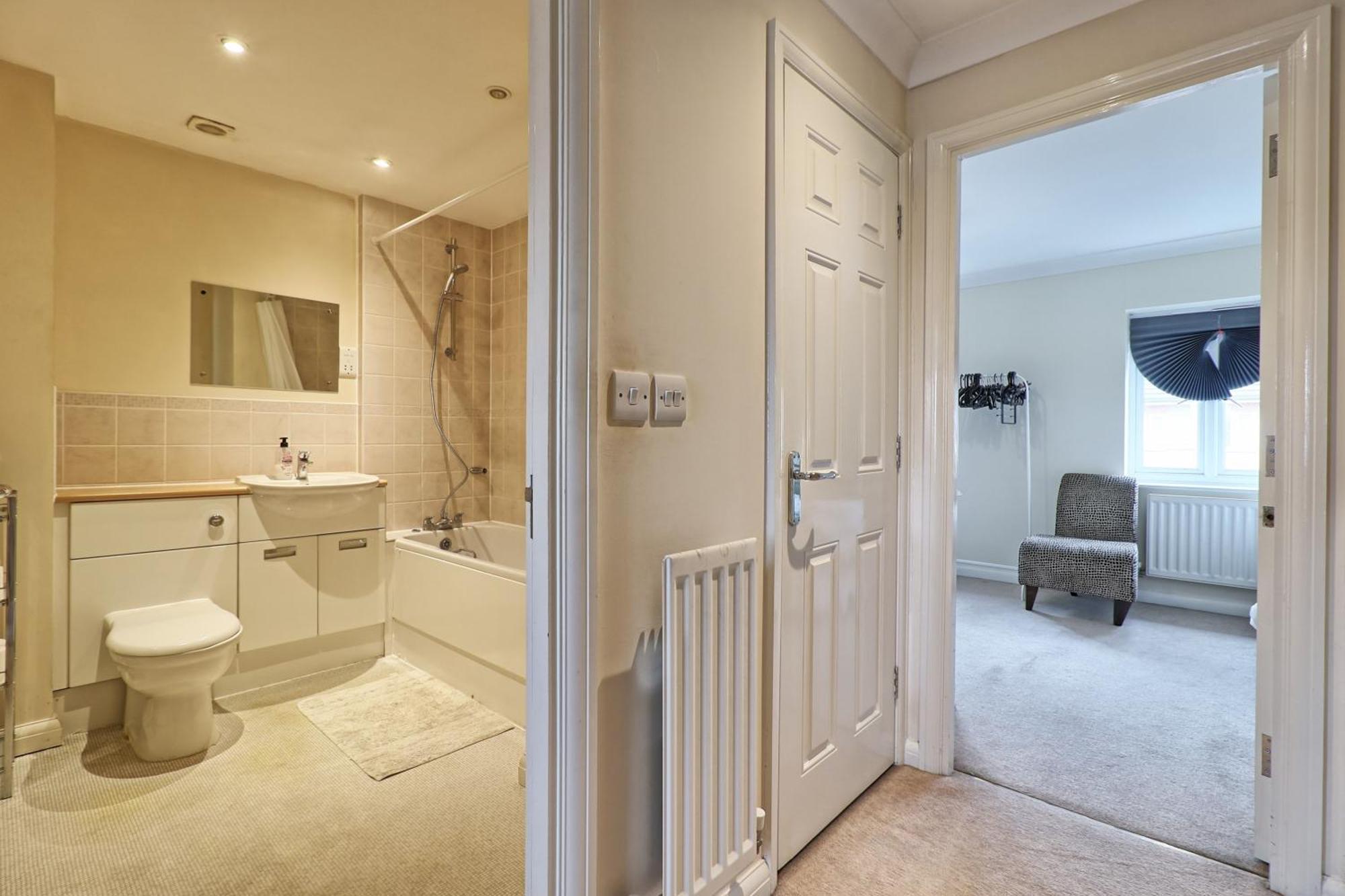 By Buildersbeds - Paignton House 4 Bedrooms Harold Wood Bagian luar foto